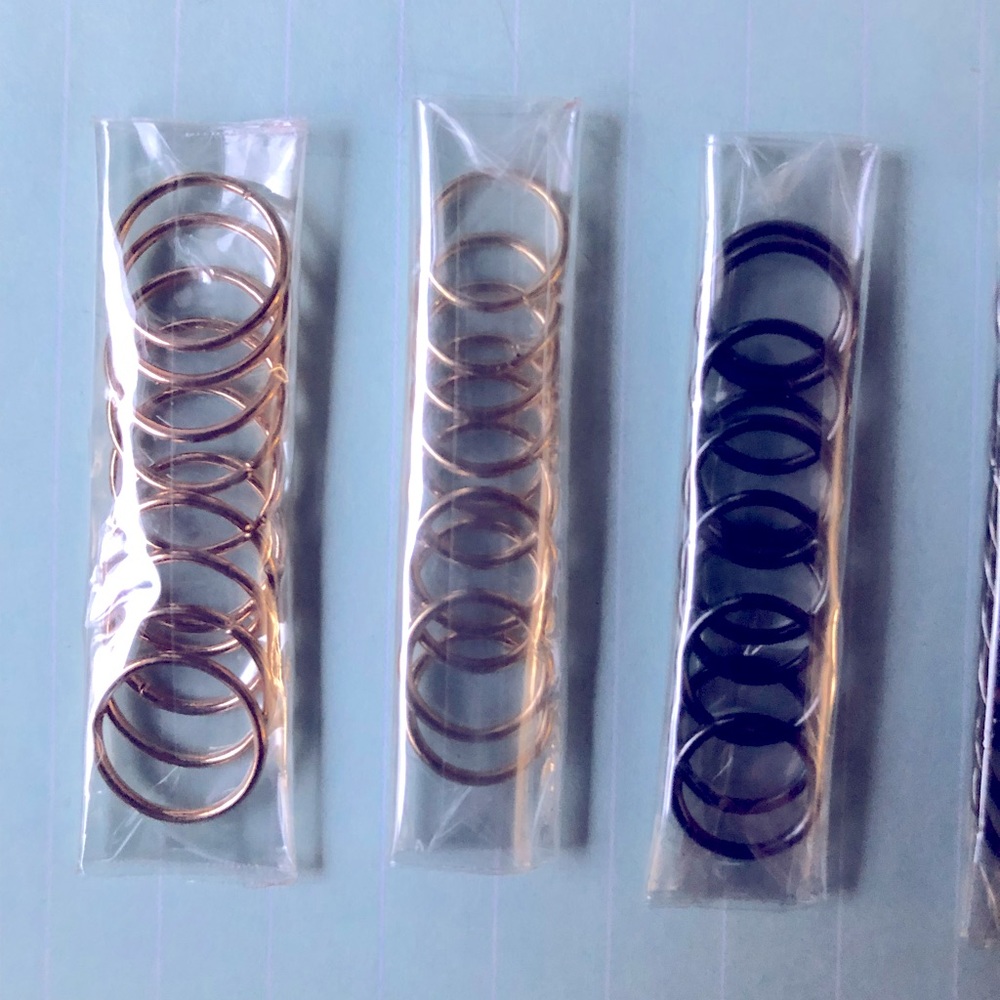 🍁Bundle of 4 packs of rounded nose piercings